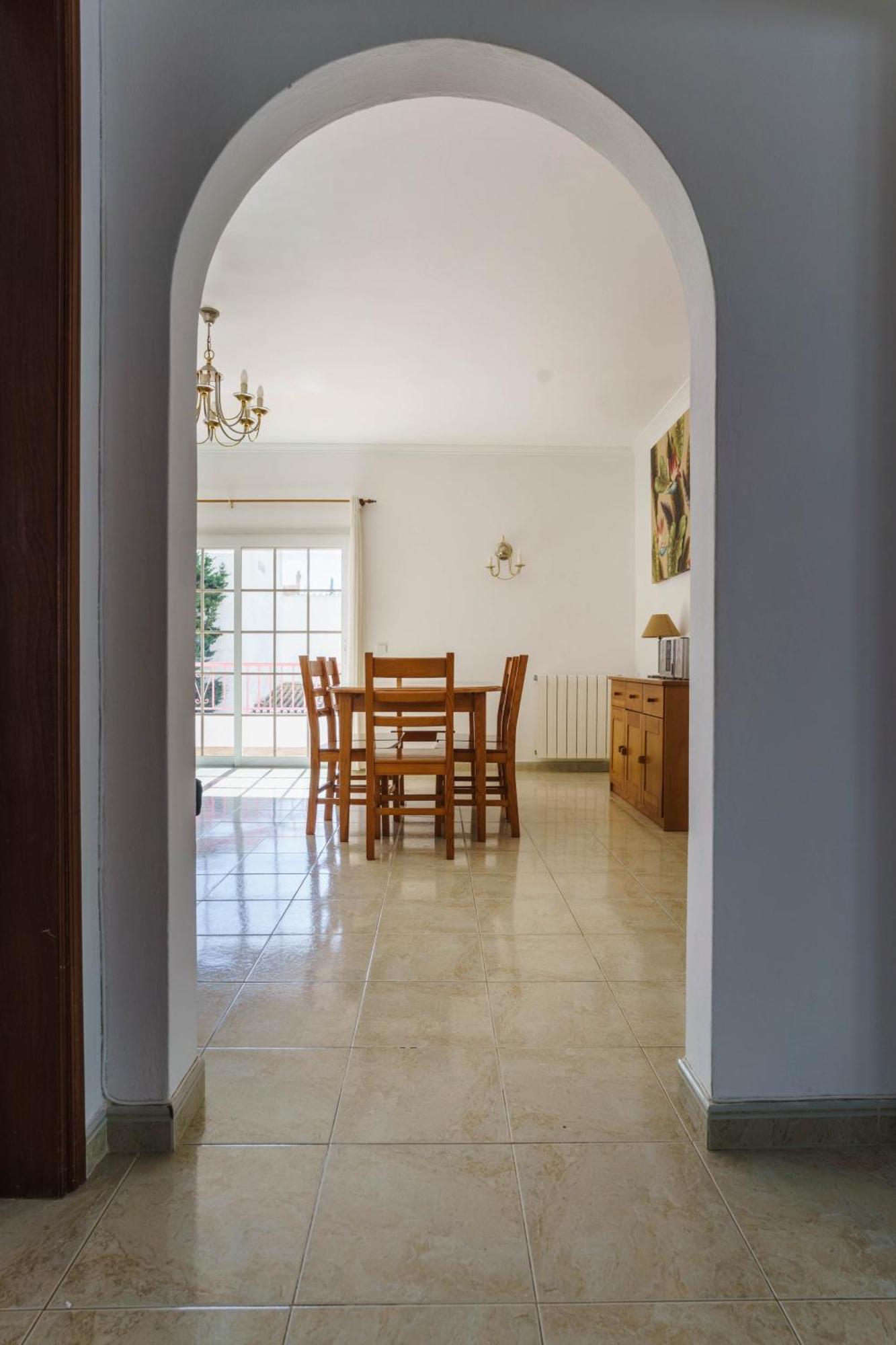 Cozy Sunny Peaceful Flat With Swimming Pool *
