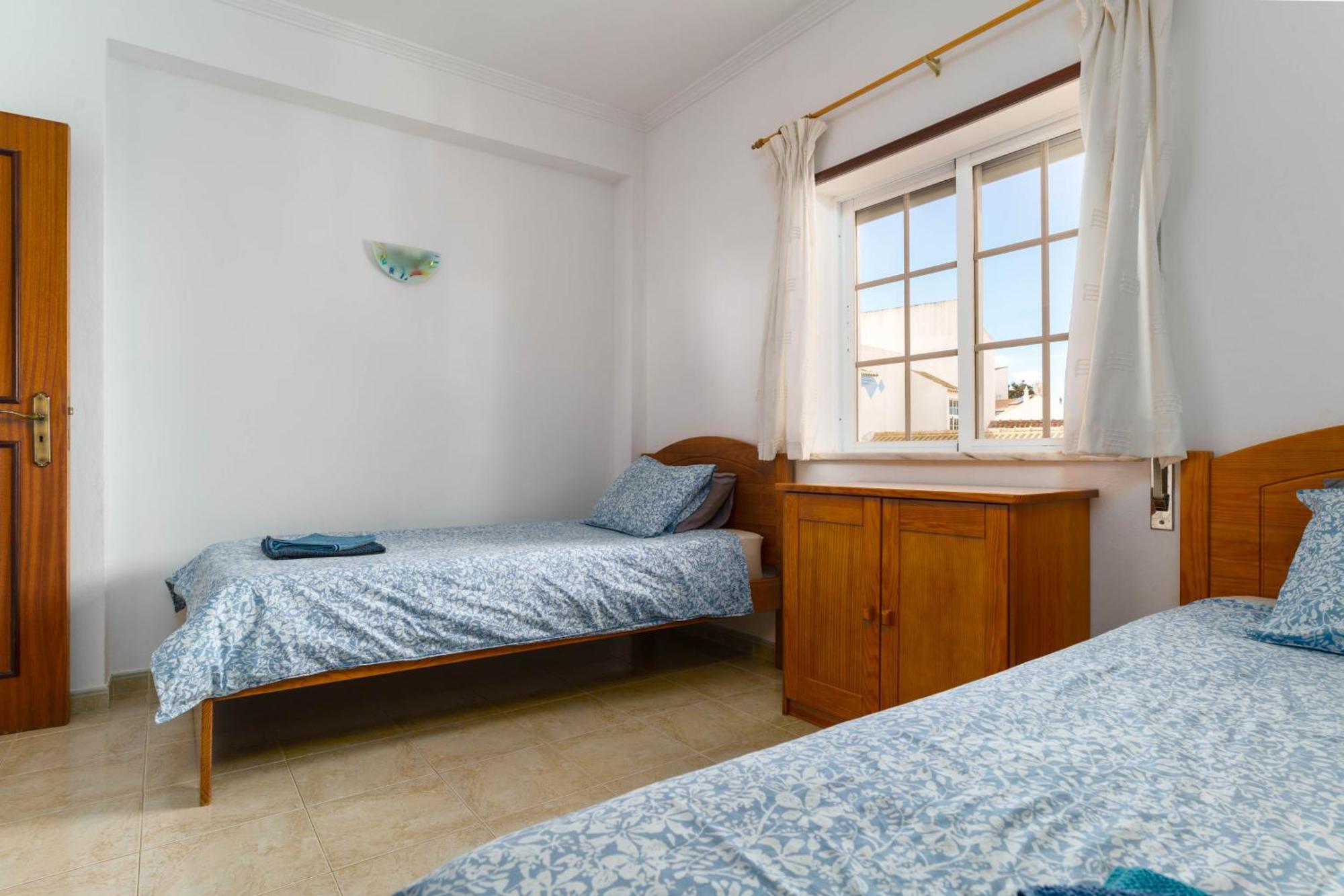 Cozy Sunny Peaceful Flat With Swimming Pool Apartment