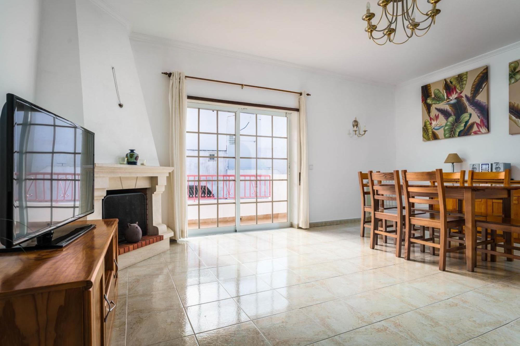 Apartment Cozy Sunny Peaceful Flat With Swimming Pool
