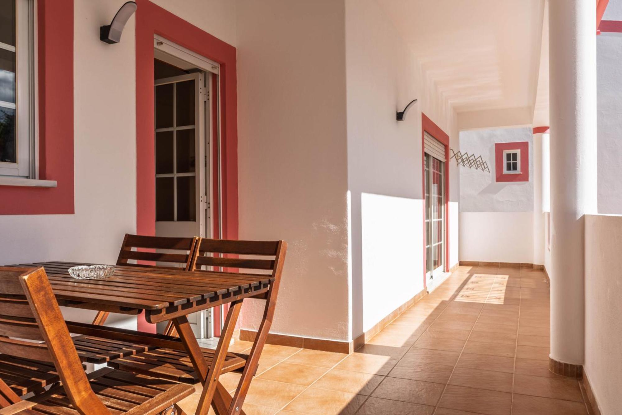 Cozy Sunny Peaceful Flat With Swimming Pool Apartment *